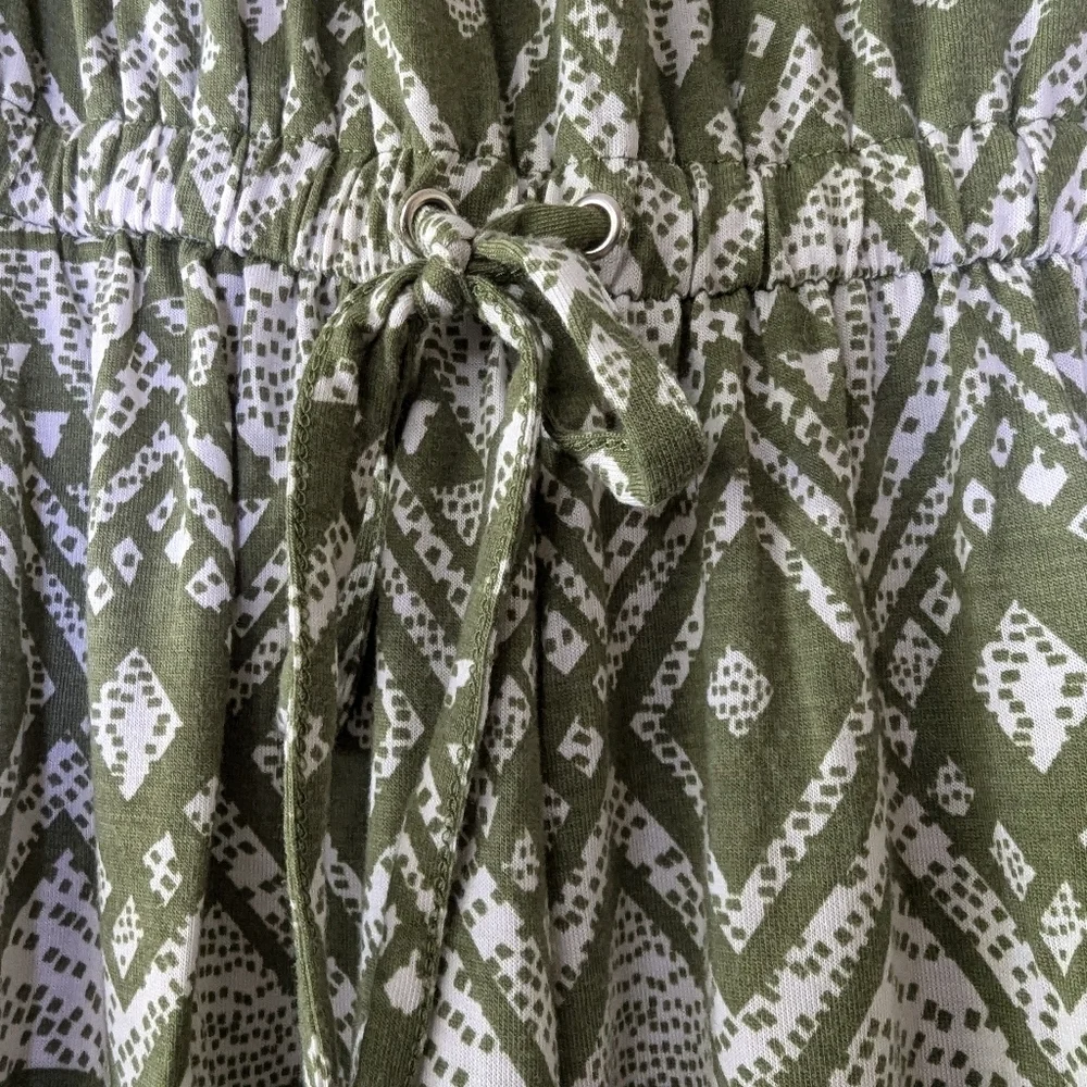 Just Be green romper size M NWOT
